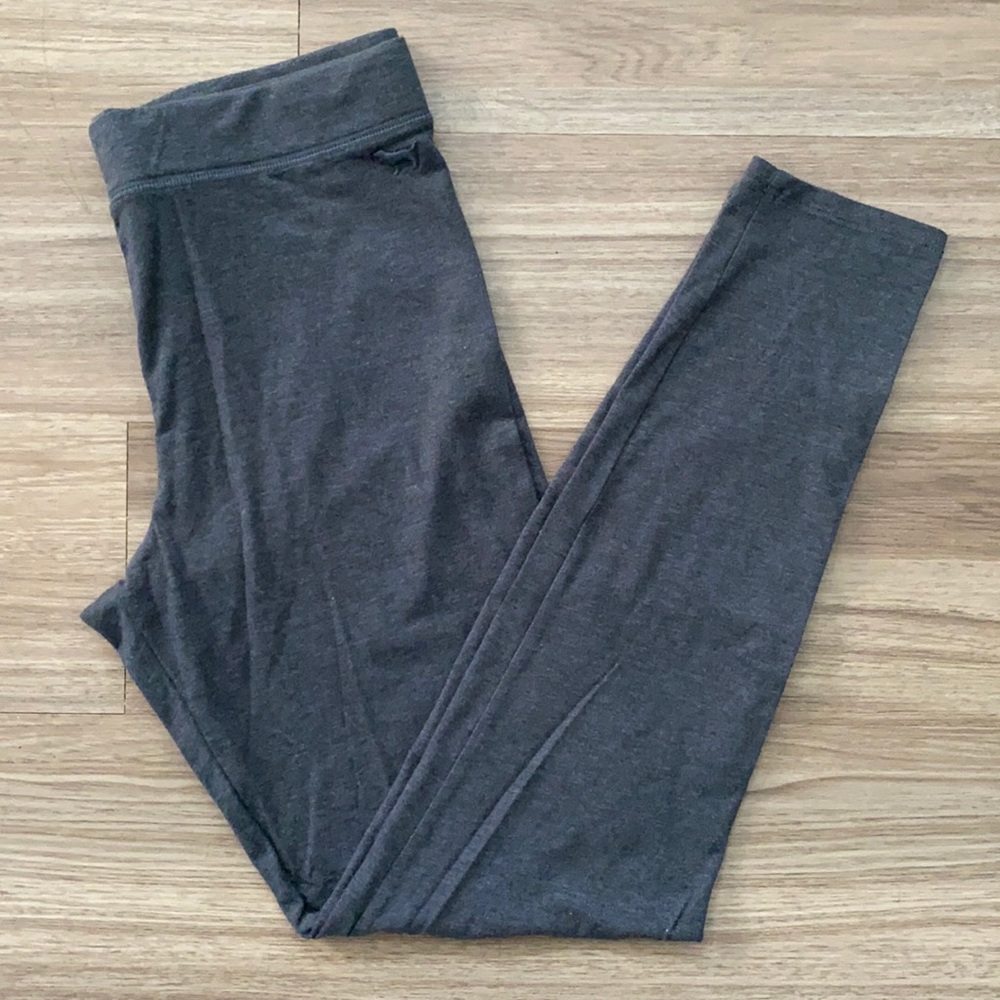 PINK Gray Leggings
